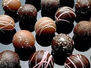 掃清吃巧克力的誤區：適量吃巧克力不怕膽固醇變高