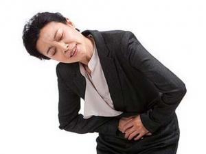 胃不舒服時(shí)怎么辦?胃痛時(shí)吃什么好?