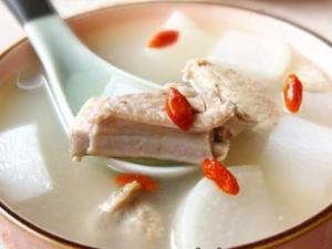 感冒了應(yīng)該吃什么?洋蔥能抗寒,甜食易生痰