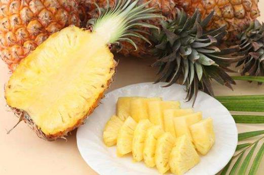 鳳梨和菠蘿的區(qū)別-菠蘿上火嗎?