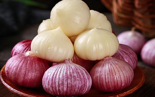 感冒吃大蒜有用嗎 生吃大蒜治拉肚子嗎