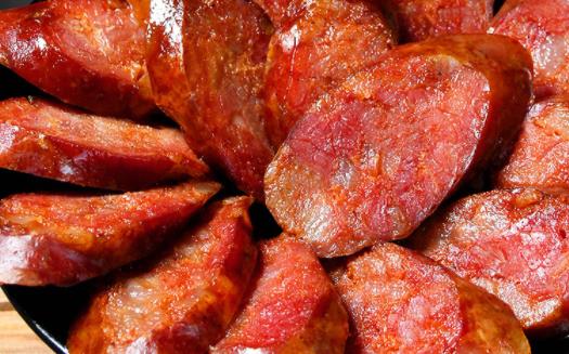 臘腸剛灌好可以吃嗎 臘腸灌好了要用熱水燙過嗎