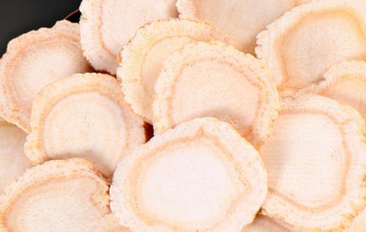 女人喝紅參還是西洋參 西洋參和紅參有什么區別