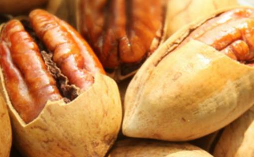 碧根果和巴旦木能一起吃嗎 碧根果和巴旦木哪個營養價值高