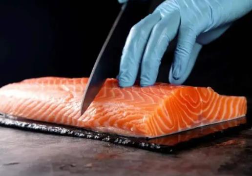 三文魚哪個部位最好吃?三文魚什么時候吃最好