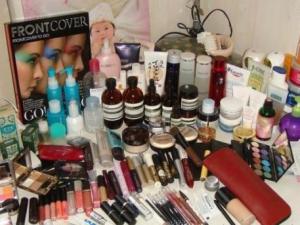 護膚品的正確使用順序？護膚品瓶瓶罐罐先用哪種