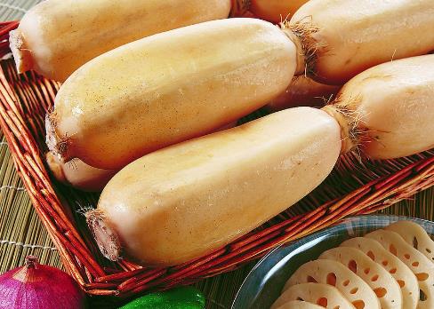 ��θ���Ƥ�w�ֲڣ�����Ƥ�w�ֲڳ�ʲôʳ���