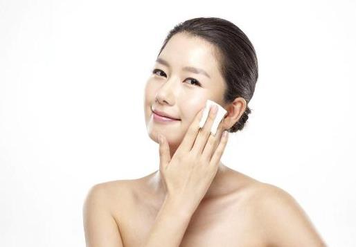 黑頭擠出來了留下一個洞怎么辦?黑頭擠出來的白色東西是螨蟲嗎