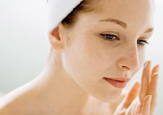 早c晚a適合敏感肌膚嗎?早c晚a適合哺乳期嗎