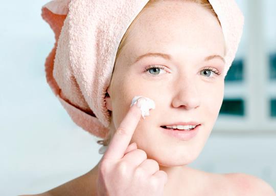 早c晚a適合敏感肌膚嗎?早c晚a適合哺乳期嗎