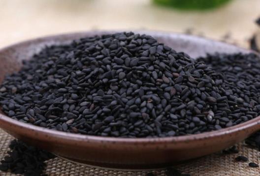 女性護膚根據自身的身體特點去護理 女性四大年齡段中醫美容藥方