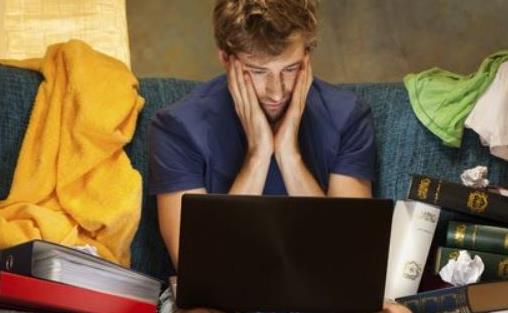 熬夜的危害你知道多少 該怎么拯救熬夜后的肌膚