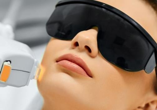 愛喝酒的人皮膚會越來越差嗎 保養(yǎng)皮膚有什么妙招