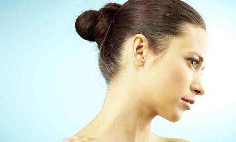 睡前美容護膚小竅門 怎么樣能夠保持皮膚的緊致