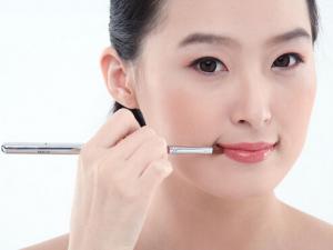 嘴唇脫皮是什么原因?如何預防嘴唇脫皮?