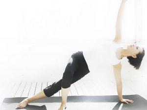 練瑜伽能減肥嗎?五個減肥瑜伽初級入門動作