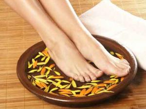 泡腳有什么好處?泡腳減肥有效嗎?
