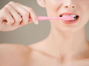 ?口腔異味的原因-如何預防口腔異味