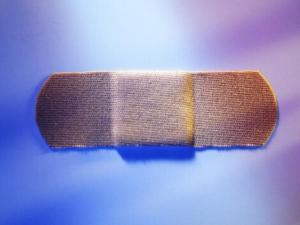 創(chuàng)可貼保質期是多久？貼了過期創(chuàng)可貼怎么辦？