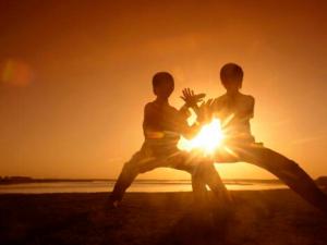 太極拳技巧有哪些？打太極拳的好處有哪些？