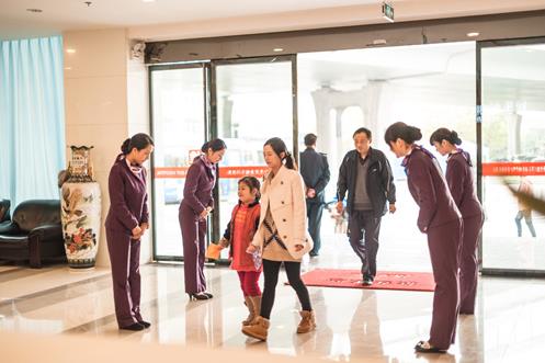 耳朵嗡嗡響為什么耳鳴——在線咨詢武漢民生耳鼻喉醫