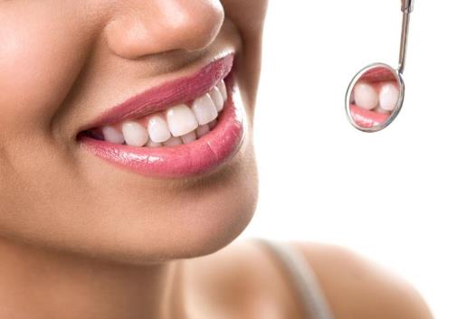 洗牙多久一次比較好?洗牙能讓牙齒變白嗎