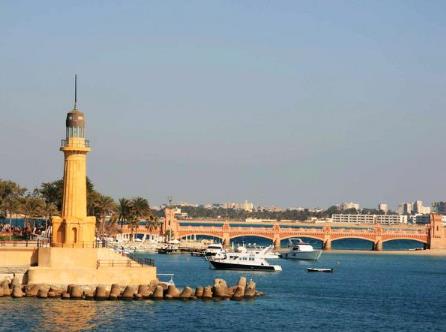 亞歷山大港燈塔的簡(jiǎn)介-亞歷山大燈塔的遺址