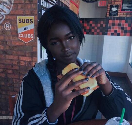 世界最漂亮的非洲黑人美女Lolita,罕見的黑人高鼻梁