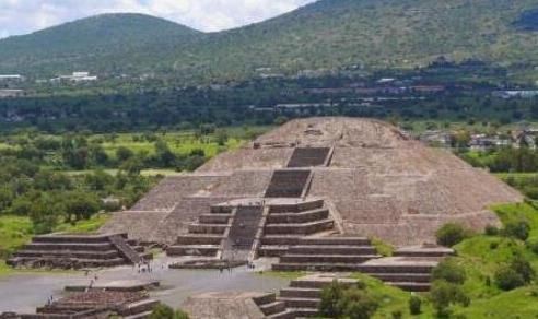 世界上最大的金字塔,丘魯拉城金字塔有445萬立方米