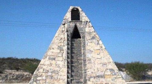 世界上最大的金字塔,丘魯拉城金字塔有445萬立方米