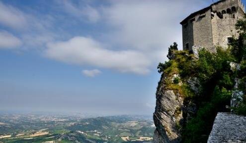 世界上最年輕的女總統,年僅29歲的她就當上了元首
