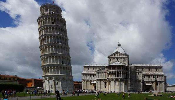 世界上最危險的建筑之意大利比薩斜塔 意大利比薩斜塔傾斜的原因