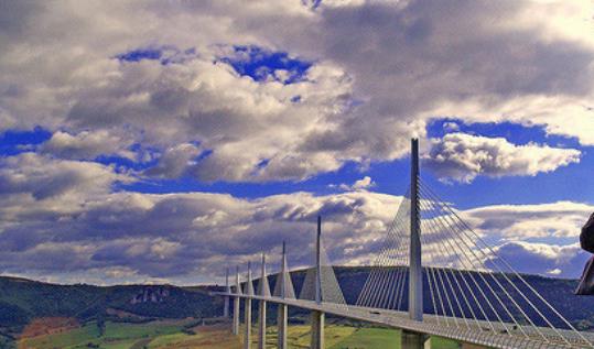 世界上最高的橋是哪座 米約大橋與地面垂直距離270米