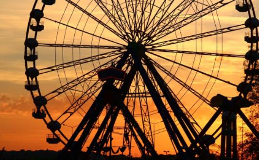 世界最大的空心摩天輪 中國山東白浪河摩天輪轉一圈要28分鐘