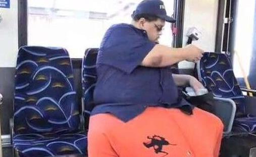 世界上最大的睪丸 最重一個60公斤目前紀錄是4.3公斤