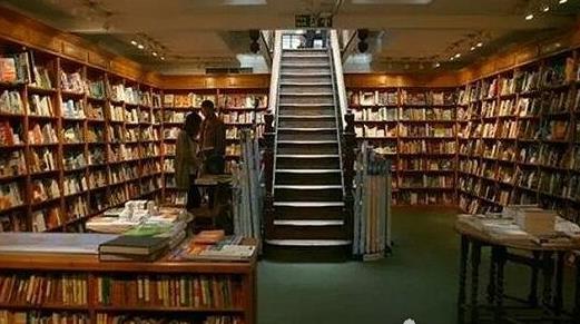 世界上最大的書店 福依爾書店占地面積有15個籃球場那么大