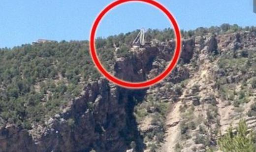 世界上最危險(xiǎn)的游樂設(shè)施 死亡秋千建在高達(dá)400米的懸崖邊