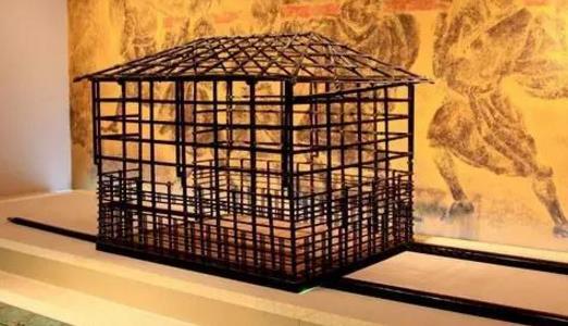 世界最早的肩輿 專家推測生產于舂秋末至戰國初年