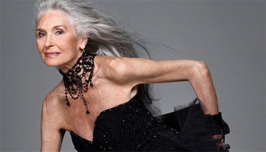 世界上最高齡的超模 87歲超模達芙妮·塞爾夫演繹最美的老奶奶