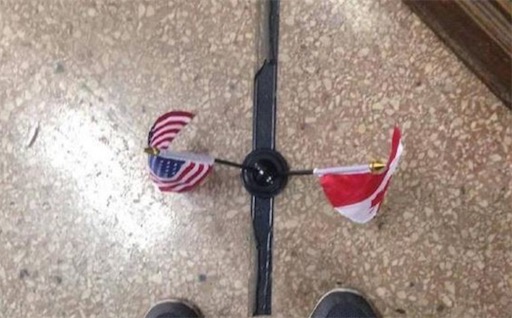 全世界唯一橫跨兩個國家的圖書館 赫斯克爾圖書館坐落于美國和加拿大之間