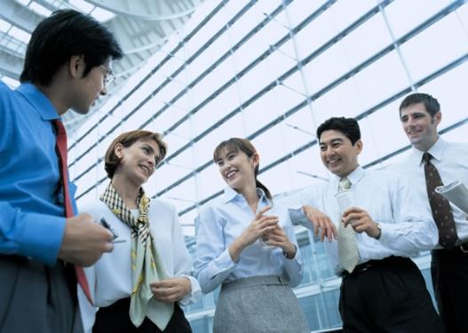 職場技巧:8個溝通技巧讓你跟同事有話聊好相處