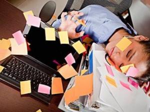 工作犯困雙腿脹痛怎么辦？7招有效擺脫職業病