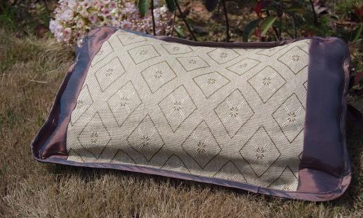 選擇怎樣的枕頭利于睡眠 如何給嬰兒選枕頭 如何保養枕頭