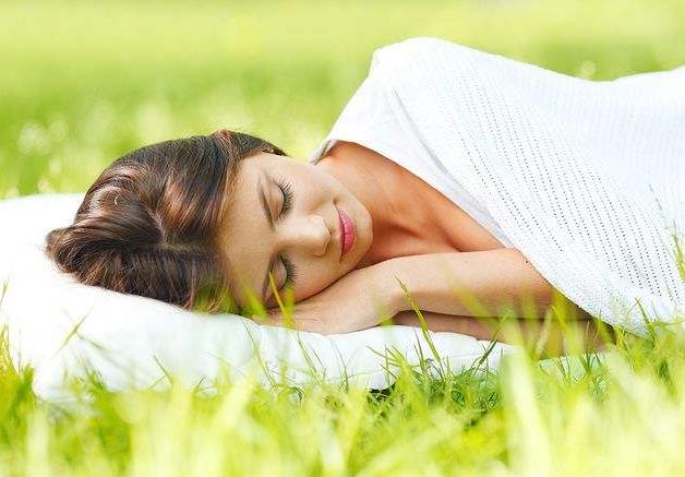 夜里幾點到幾點是熟睡時間?睡眠時間長是怎么回事