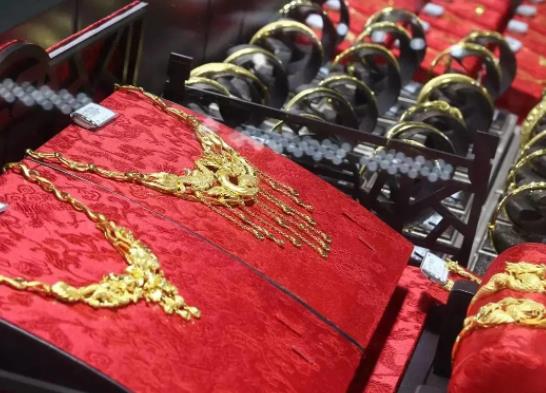 結婚三金買日常戴的還是買壓箱底的?結婚買三金好還是折現好