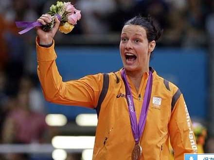 �����w�˴����h���ܵ��Ӿ�ƿ-ِ�󱻺��m���Ů������