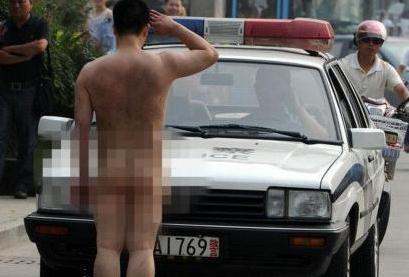 ��h�t䓳Ǳ�¶Ů��ȫ��ُ��pk�Ϸ������㱼�r܇��