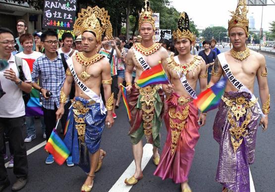 �_��5�f��ͬ�ԑٴ����У�����ͬ־Ҫ����ƽ�࣬ҲҪ��H��Ԫ