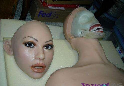 拆開(kāi)充氣娃娃內(nèi)部構(gòu)造詳解組圖,誰(shuí)要使用嚇誰(shuí)一跳,看你還敢玩嗎