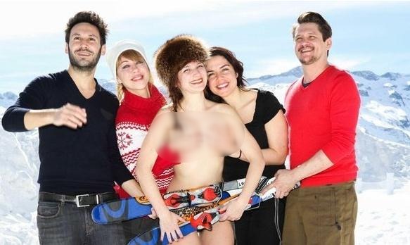 ����Ů������ȫ��ѩɽ���ԸЌ������������֎�������(�M�D)